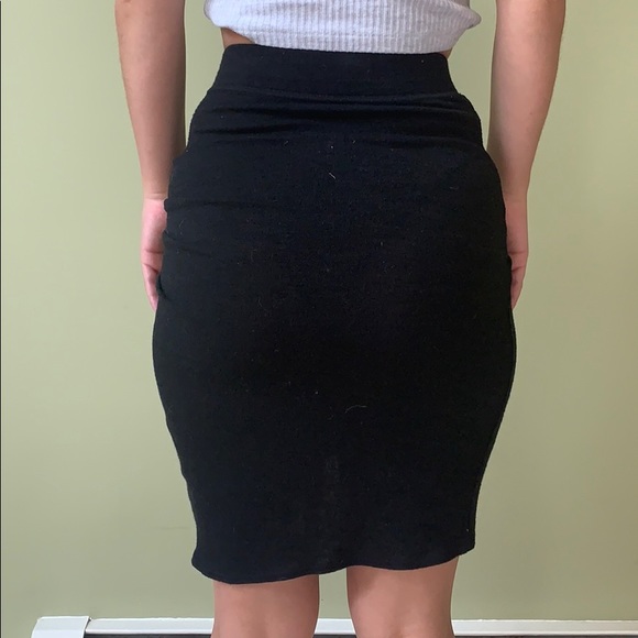 Aritzia Wilfred Free Faux Wrap Skirt - Picture 2 of 4